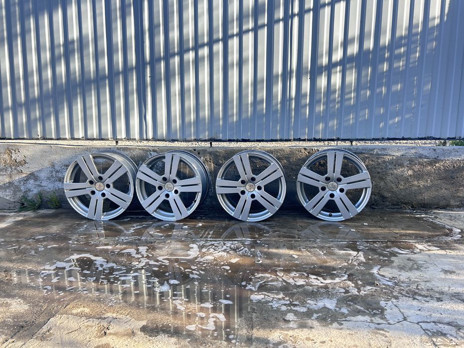 Продам диски на 16 тойота камри