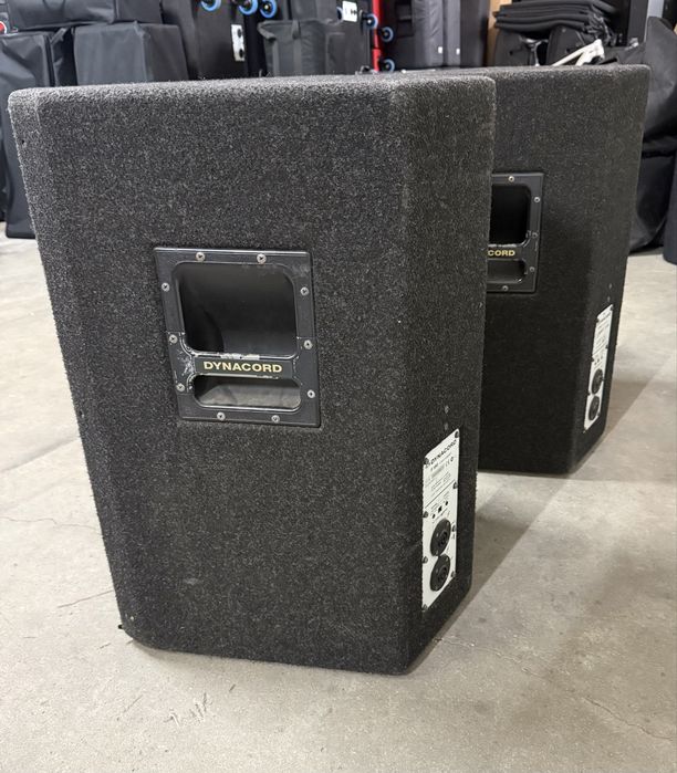 Vând cutii boxe Dynacord F150