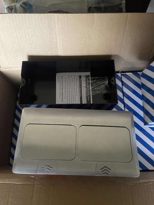 Розетка напольная