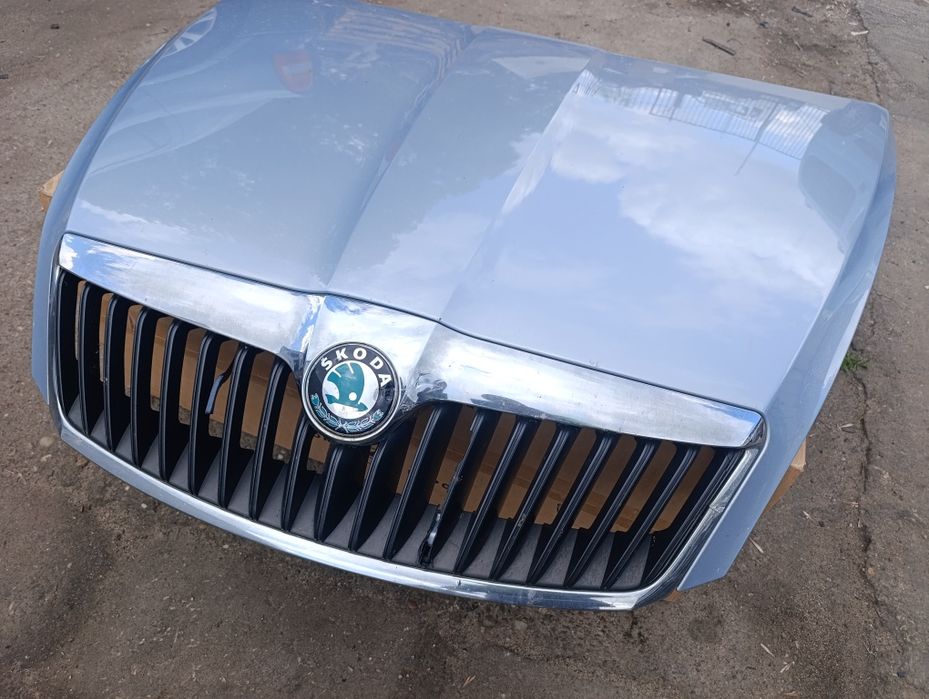 Преден капак Шкода Октавия 2011г / Skoda Octavia
