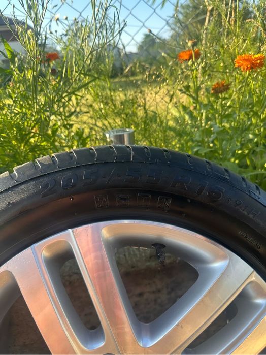 Set 4 Jante Aliaj VW 16" + 2 Anvelope Dunlop + 2 Anvelope Radburg 205/55R16