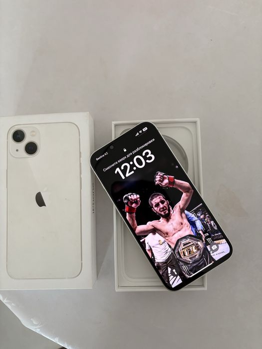 Продам айфон 13 с коробкой