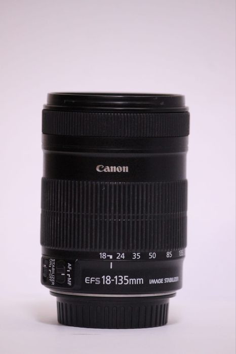 Canon обьектив 18-135