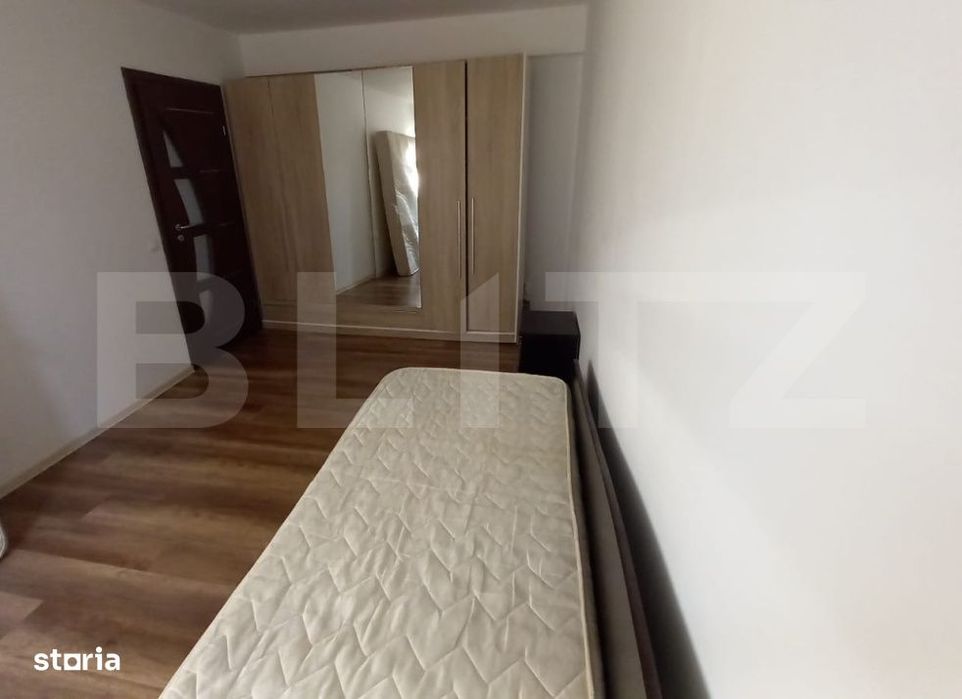 Apartament mobilat, 3 camere, 63 mp, curte 49 mp, parcare, cart Europa