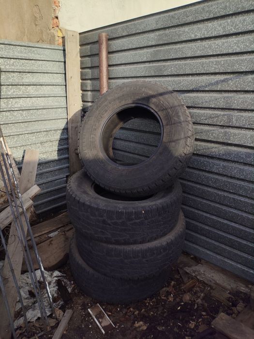 Комплект Шин 256/70 R 16