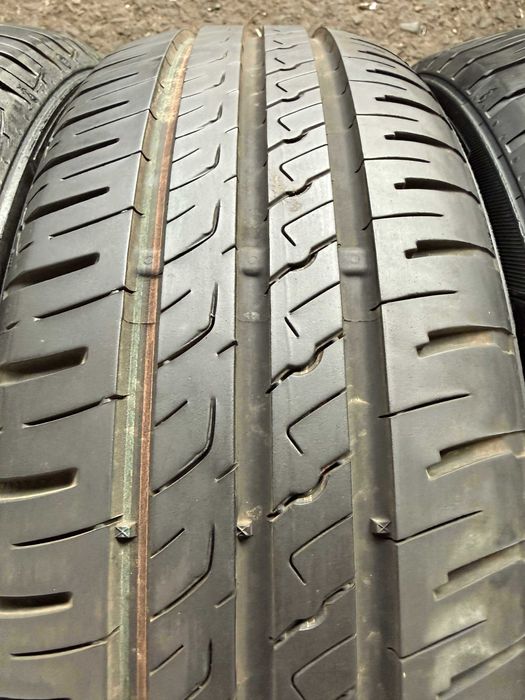 4x Anvelope Vara 185/60 R15 - Barum  Bravuris 5 XL