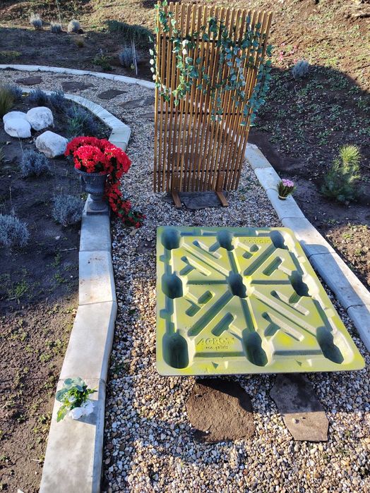 Еко палети от слънчогледова шлюпка