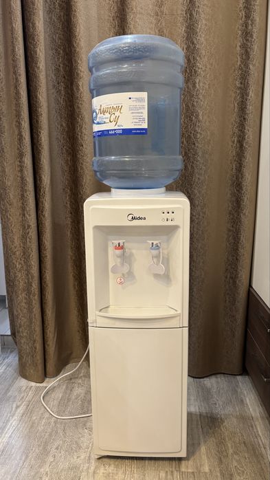 Диспенсер (кулер) для воды