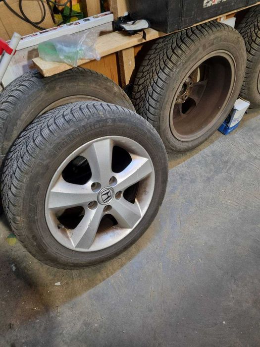 Джанти със зимни гуми Honda FR-V 205/55/16