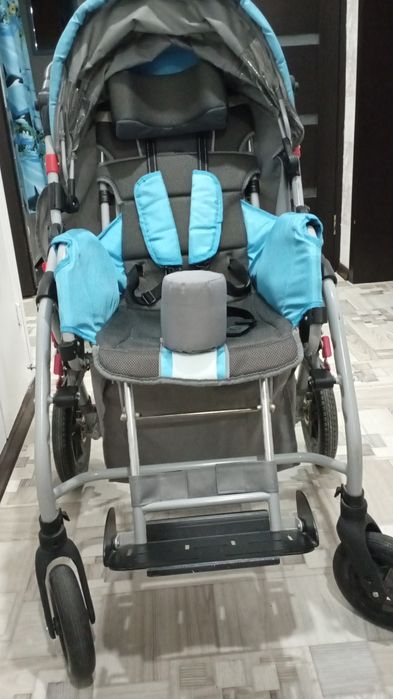 Продам коляску для ребёнка инвалида.