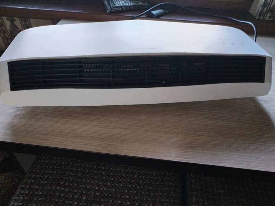 На стены напольный обогреватель  avex