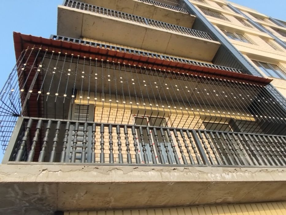 козырок ,  навес и перила ясаб урнатиб берамиз тез ва арзон