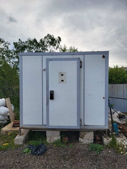 Продам морозильную камеру