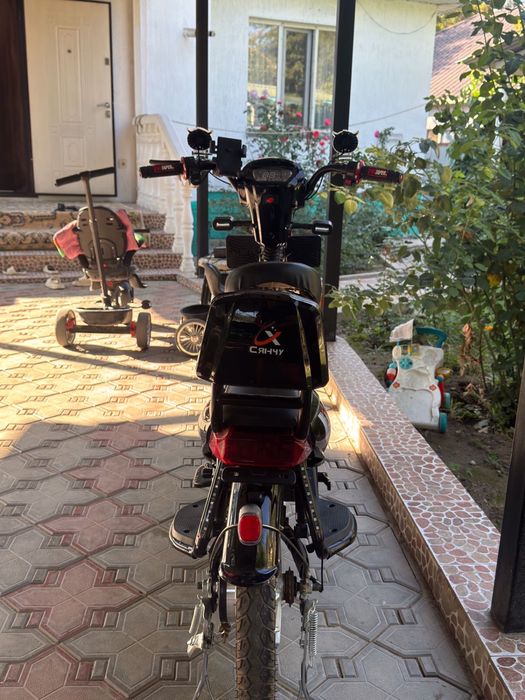 Продам электро скутер SKA 8