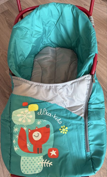 Продам коляску и санки