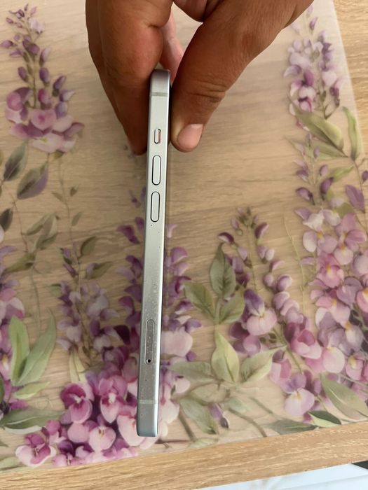 Iphone 15. 128GB