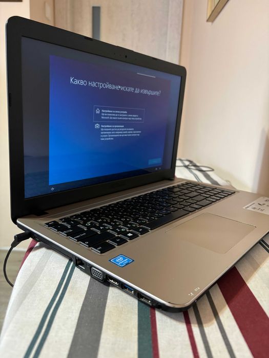 Лаптоп ASUS A540S