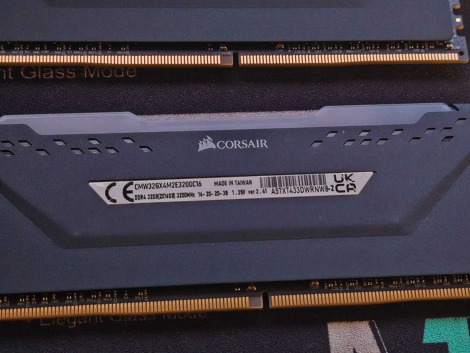 Рам памет Corsair Vengeance RGB Pro 32GB (2x16GB) DDR4 3200Mhz