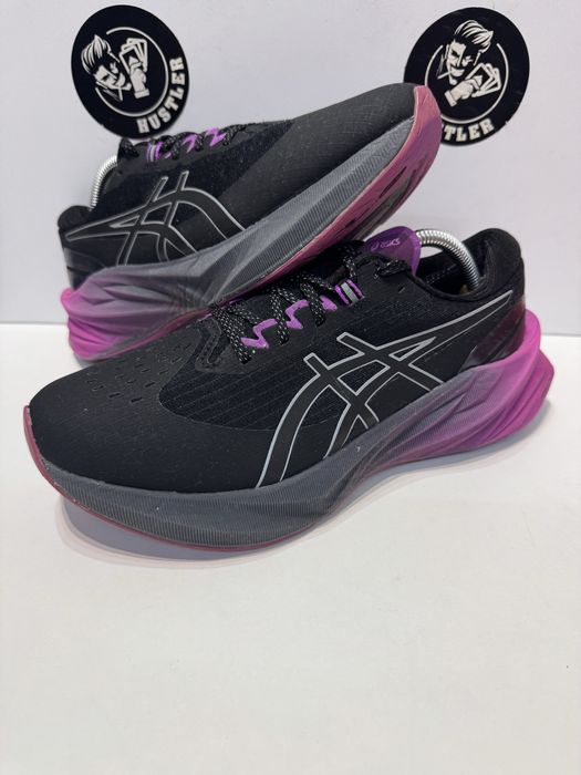 Маратонки ASICS NOVABLAST 3 . Номер 41.5