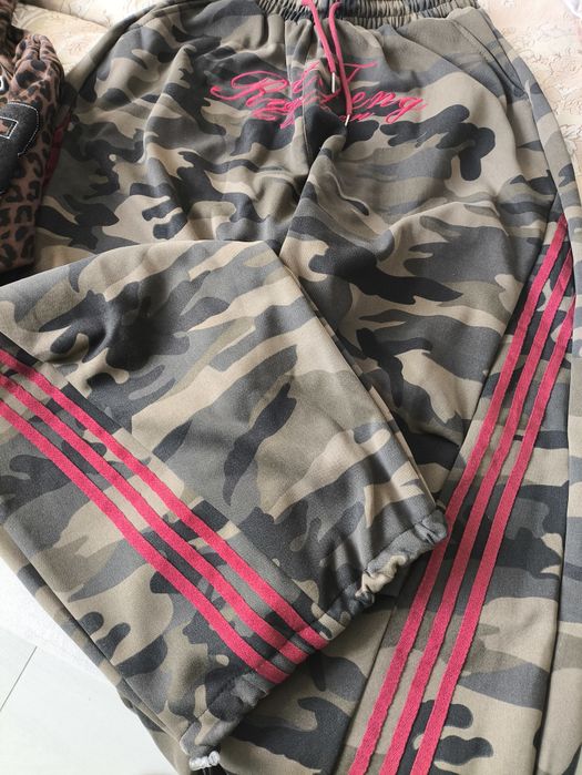 Продам брюки, бомбер, лосины
