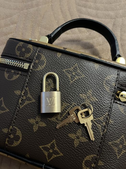 geanta louis vuitton