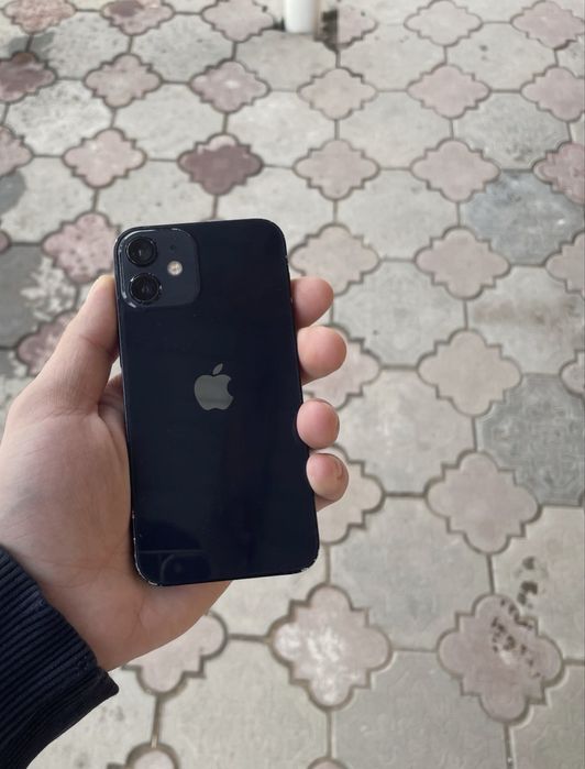 Продам  телефон Айфон 12 mini 256Gb