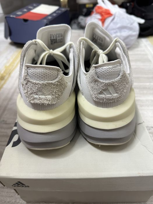 Adidas кроссовки