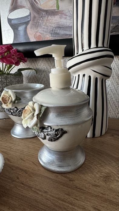 Керамичен сет за баня