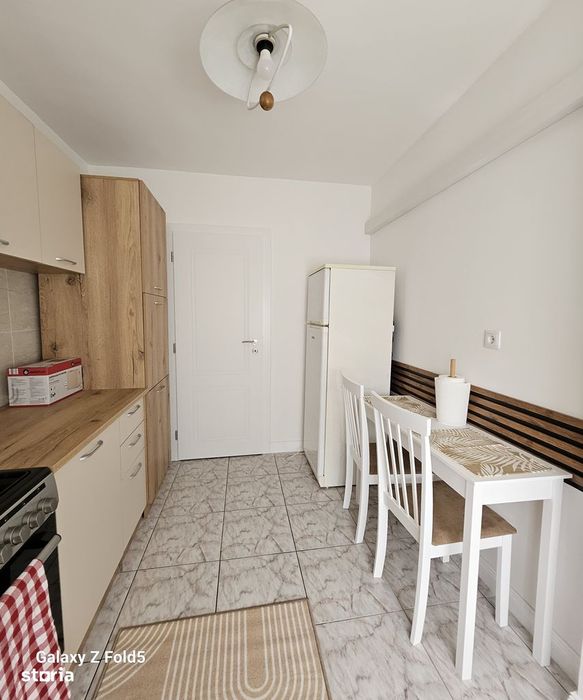 Apartament cu 3 camere de închiriat – str. Cazaban Iosia