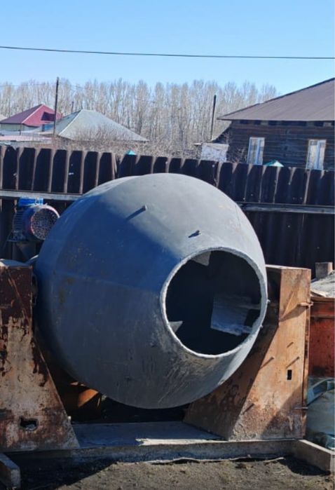 Продам бетономешалку (груша) 1 куб- готова к работе!