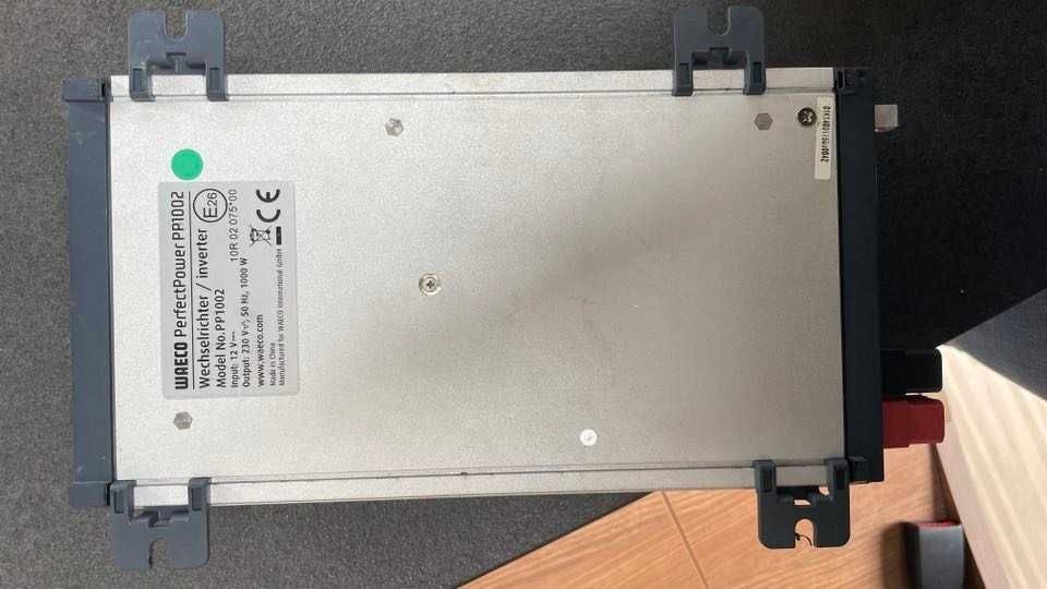 Инвертор Waeco 1000W / 12/230V