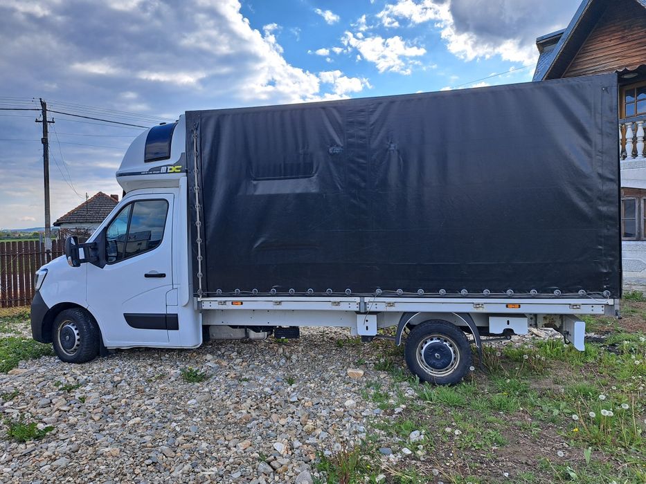 Vând sau schimb Renault Master din 2020  8 euro paleti