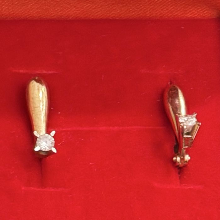 Продам серьги золото