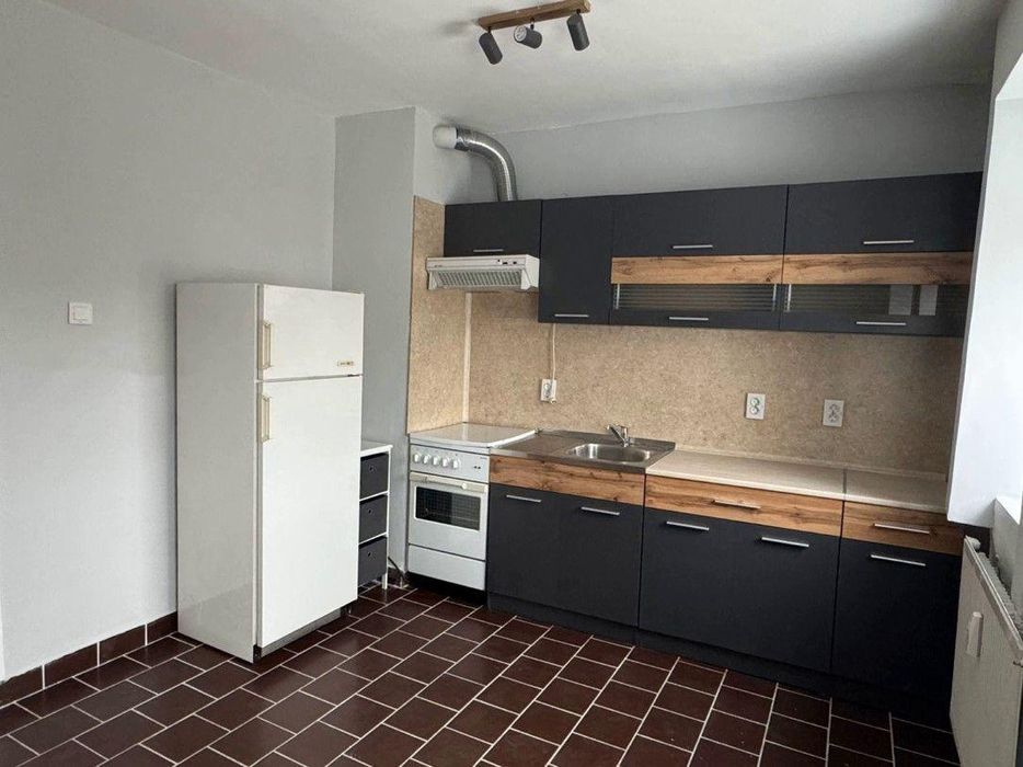 Дава се под наем Двустаен апартамент в София, Младост 4 - 84 кв.м за 649 € - Снимка #3