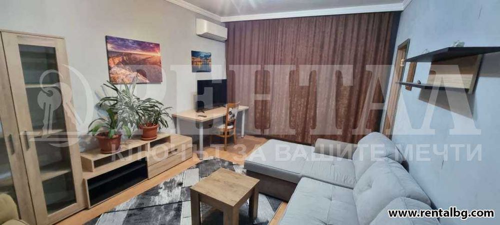 Продава се Тристаен апартамент в Пловдив, Център - 86 кв.м за 1849 €/кв.м - Снимка #1