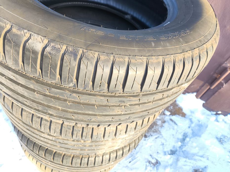 Продам комплект шин