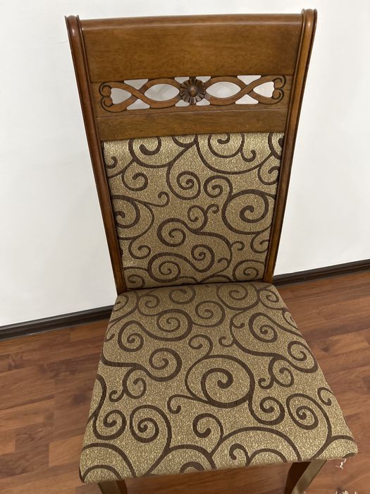 Мягкие стулья