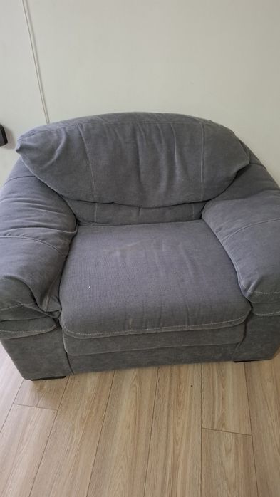 Vând set canapea + 2 fotolii