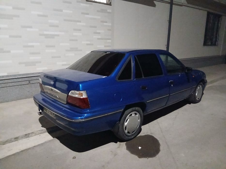 Нексия1 2000года