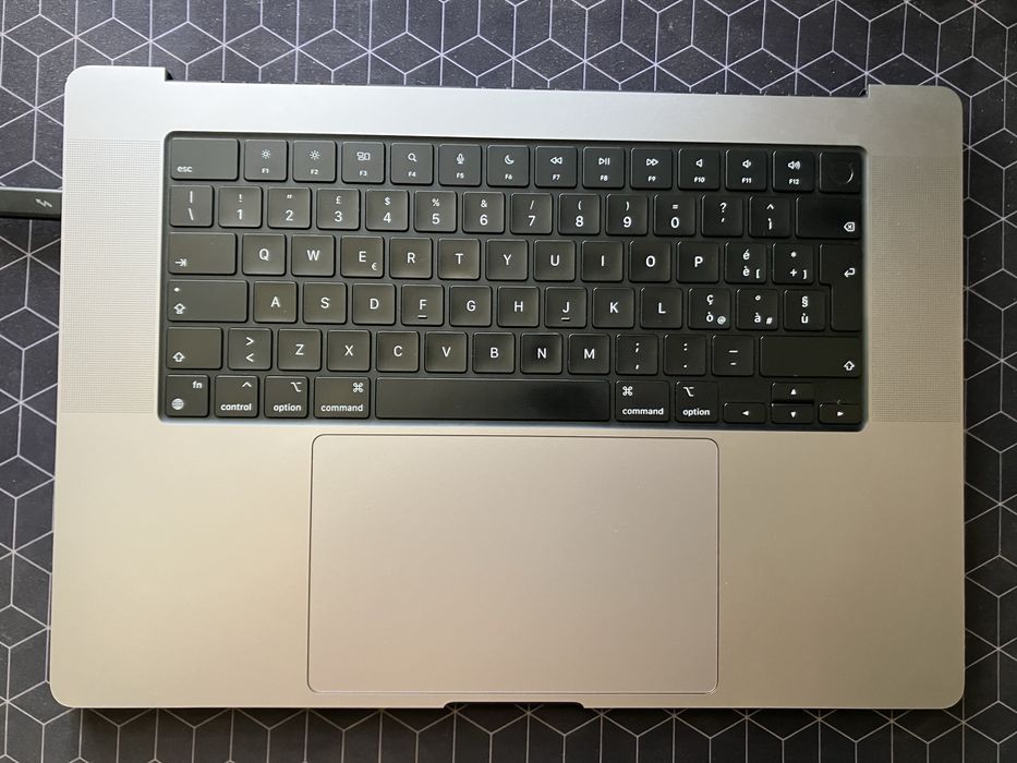 MacBook Pro 16" M2 Pro (12 CPU / 19 GPU / 16/512GB) - Headless / Mac Mini Killer