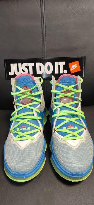 Nike Lebron XIX, номер 42,5