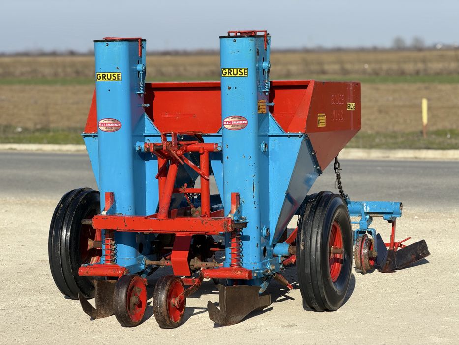 Masina Plantat Cartofi/Plantatoare 2 Randuri Gruse Vl19 Impecabila