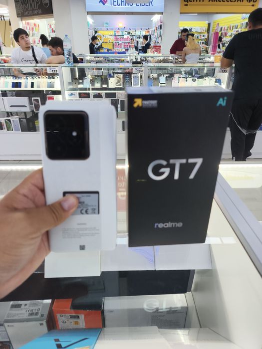 Realme GT 7 5G 12/512 новый