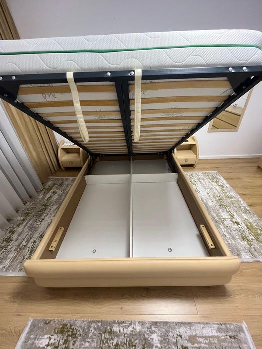 Vand pat cu saltea si noptiere