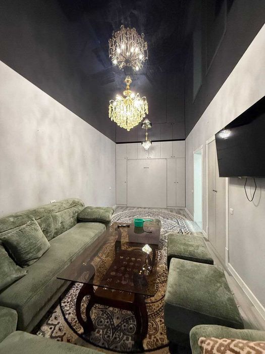 Самарканд ш. Азиз бозор худудида жойлашган 2 хонали квартира сотувда