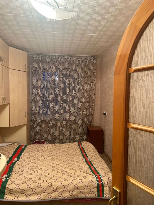 Продам четырехкомнатную квартиру