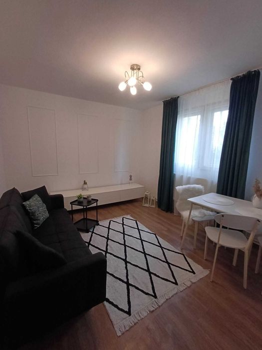 Apartament 2 camere ,de închiriat!Zona Sfânta Vineri!vis a vis cu clinica Haller!