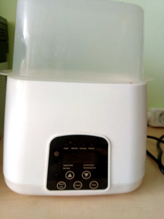 Стерилизатор за шишета