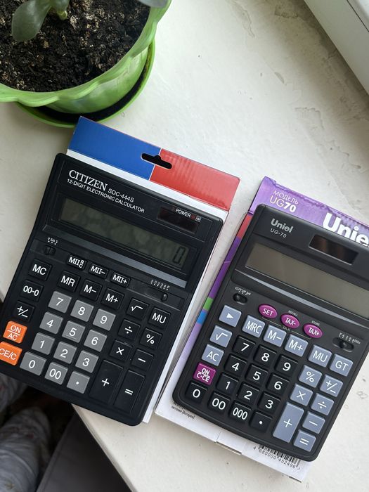 Продаю калькуляторы в идеальном состоянии