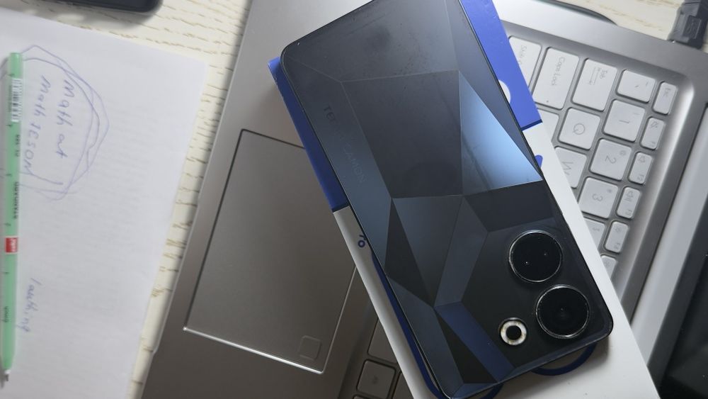 Tecno camon 20 pro